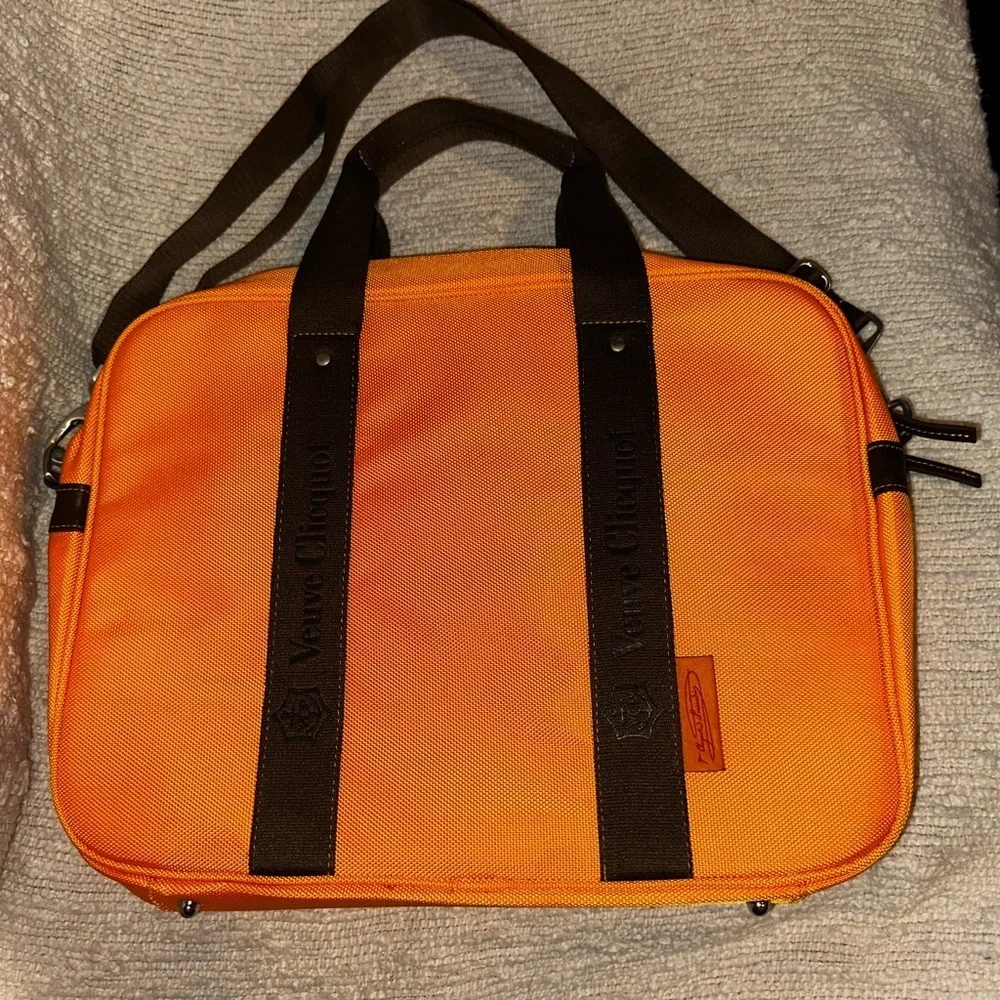 NWOT Veuve Clicquot Ponsardin Champagne Computer/Laptop Case